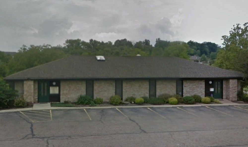 Professional Office Space: 1040 Trump Rd NW, Carrollton, OH 44615